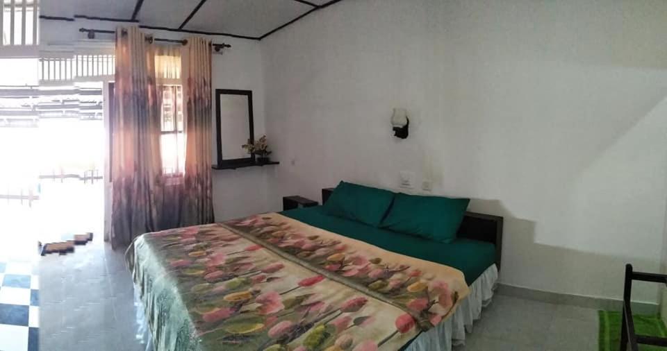 Sea Shine Guest House Hikkaduwa Exterior photo