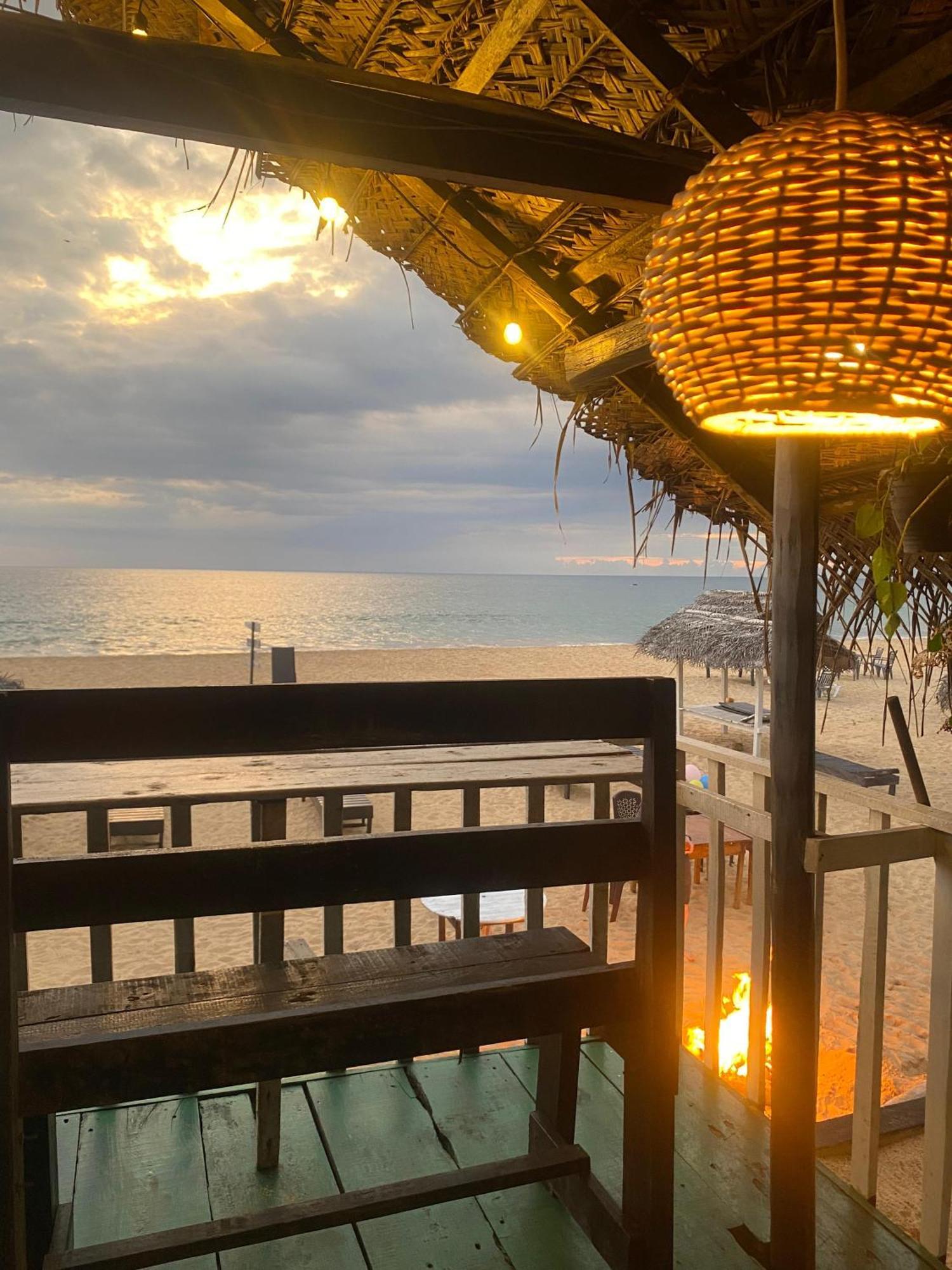 Sea Shine Guest House Hikkaduwa Exterior photo