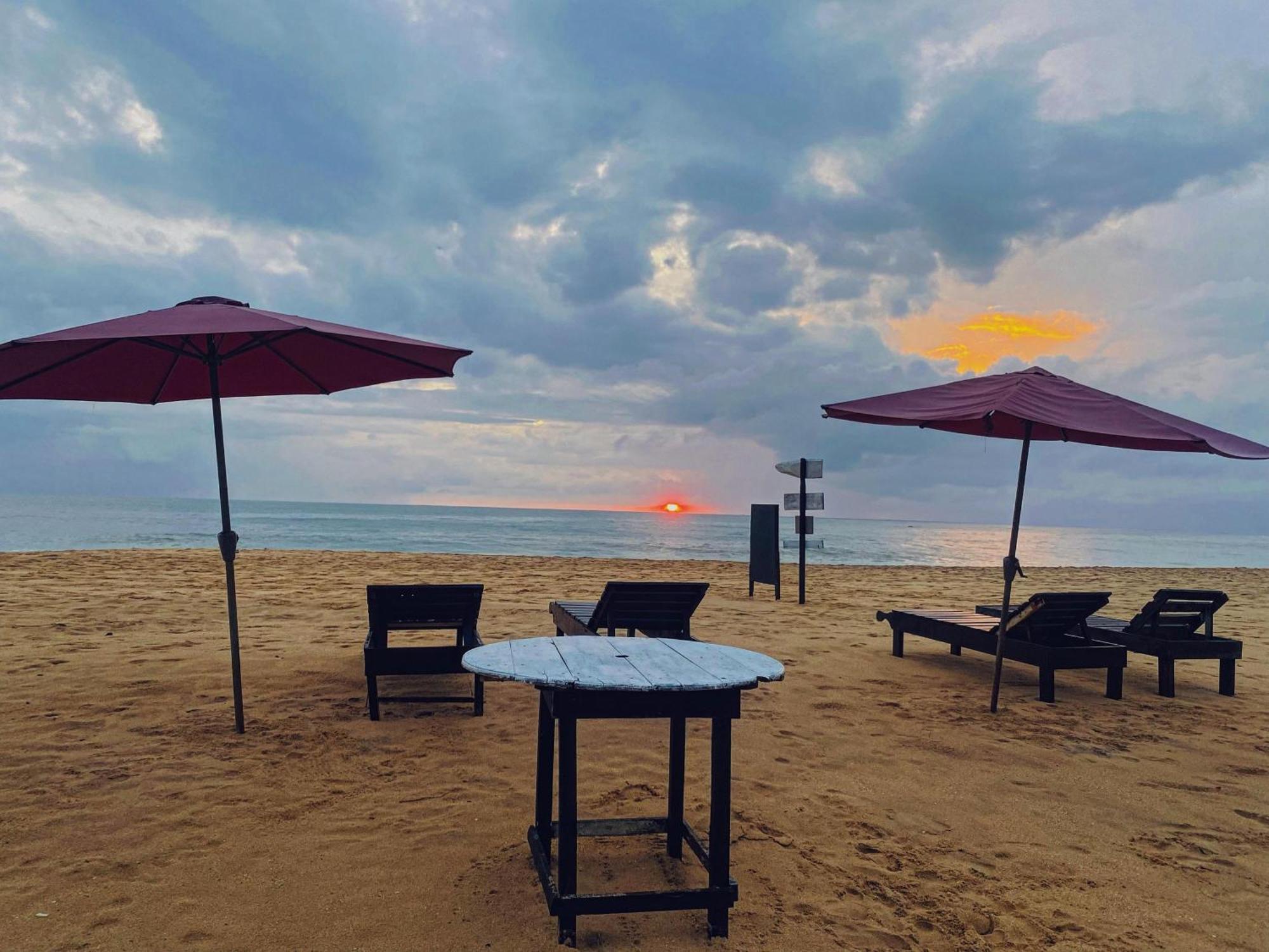 Sea Shine Guest House Hikkaduwa Exterior photo