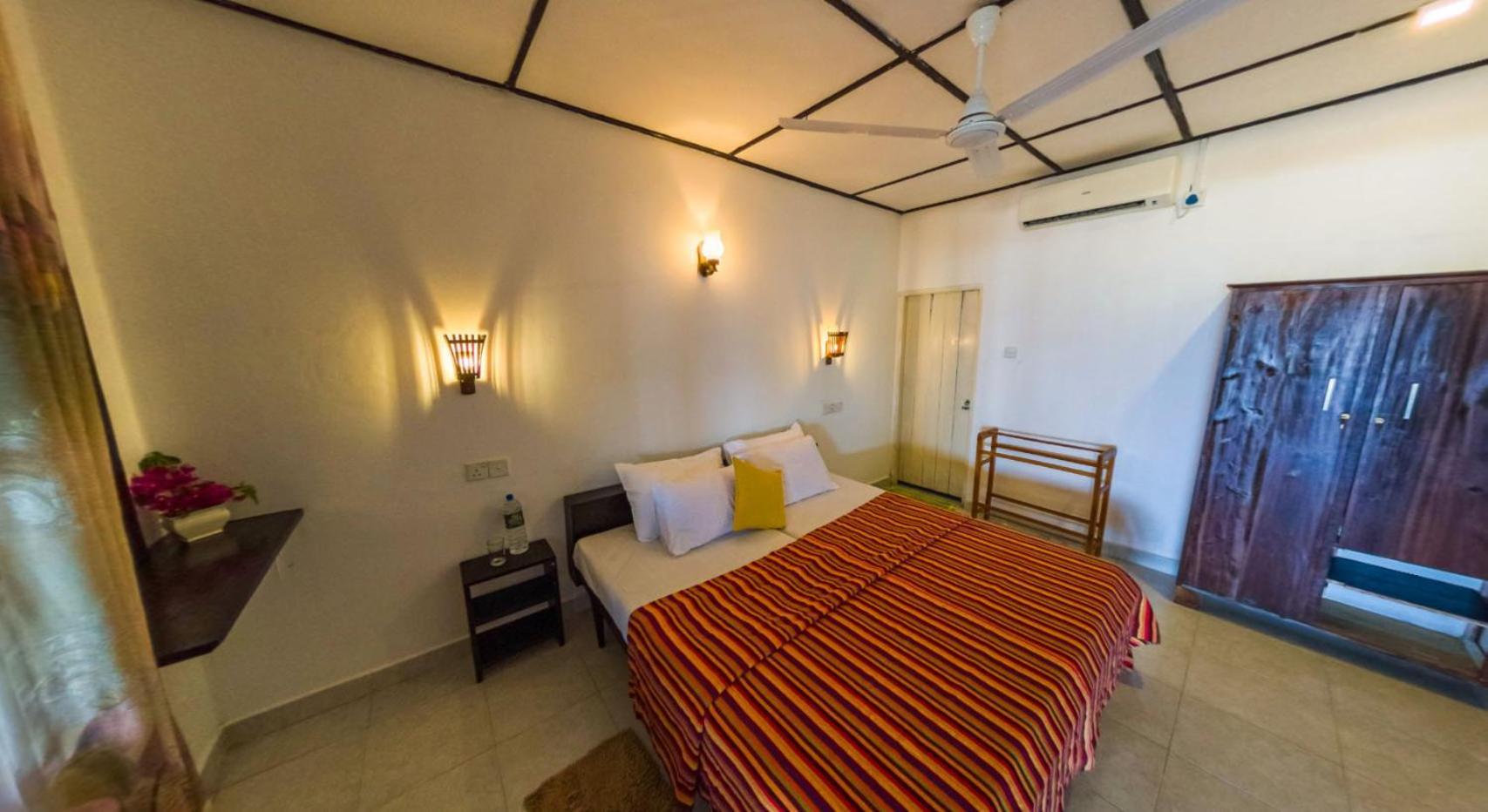 Sea Shine Guest House Hikkaduwa Exterior photo