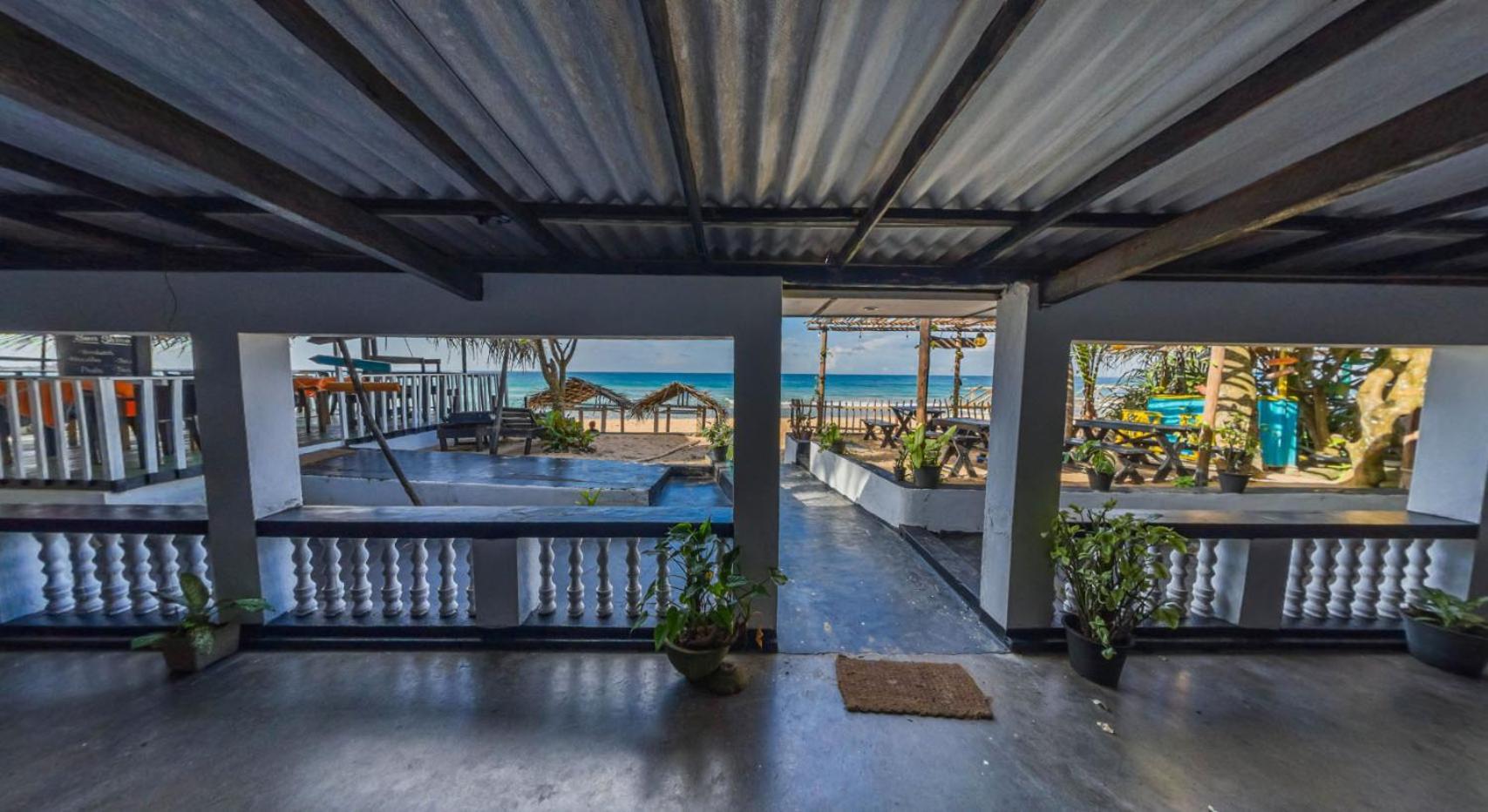 Sea Shine Guest House Hikkaduwa Exterior photo