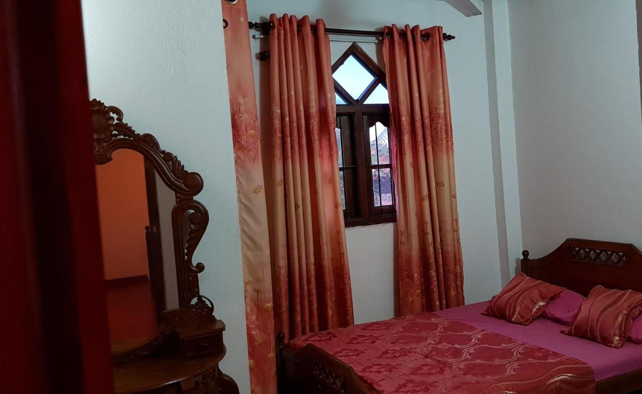 Sea Shine Guest House Hikkaduwa Exterior photo