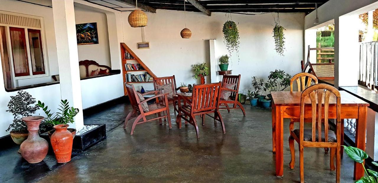 Sea Shine Guest House Hikkaduwa Exterior photo